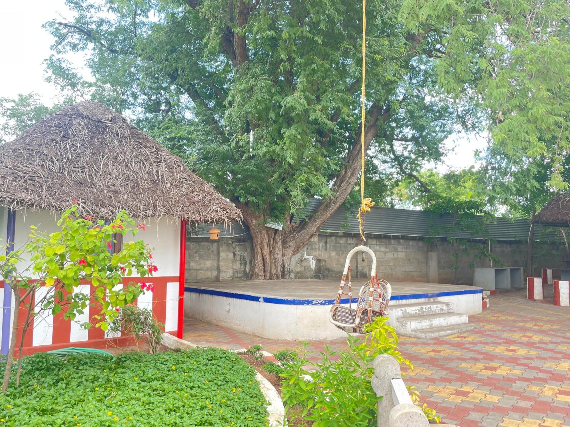 Chola Heritage Resort Karaikudi Eksteriør billede