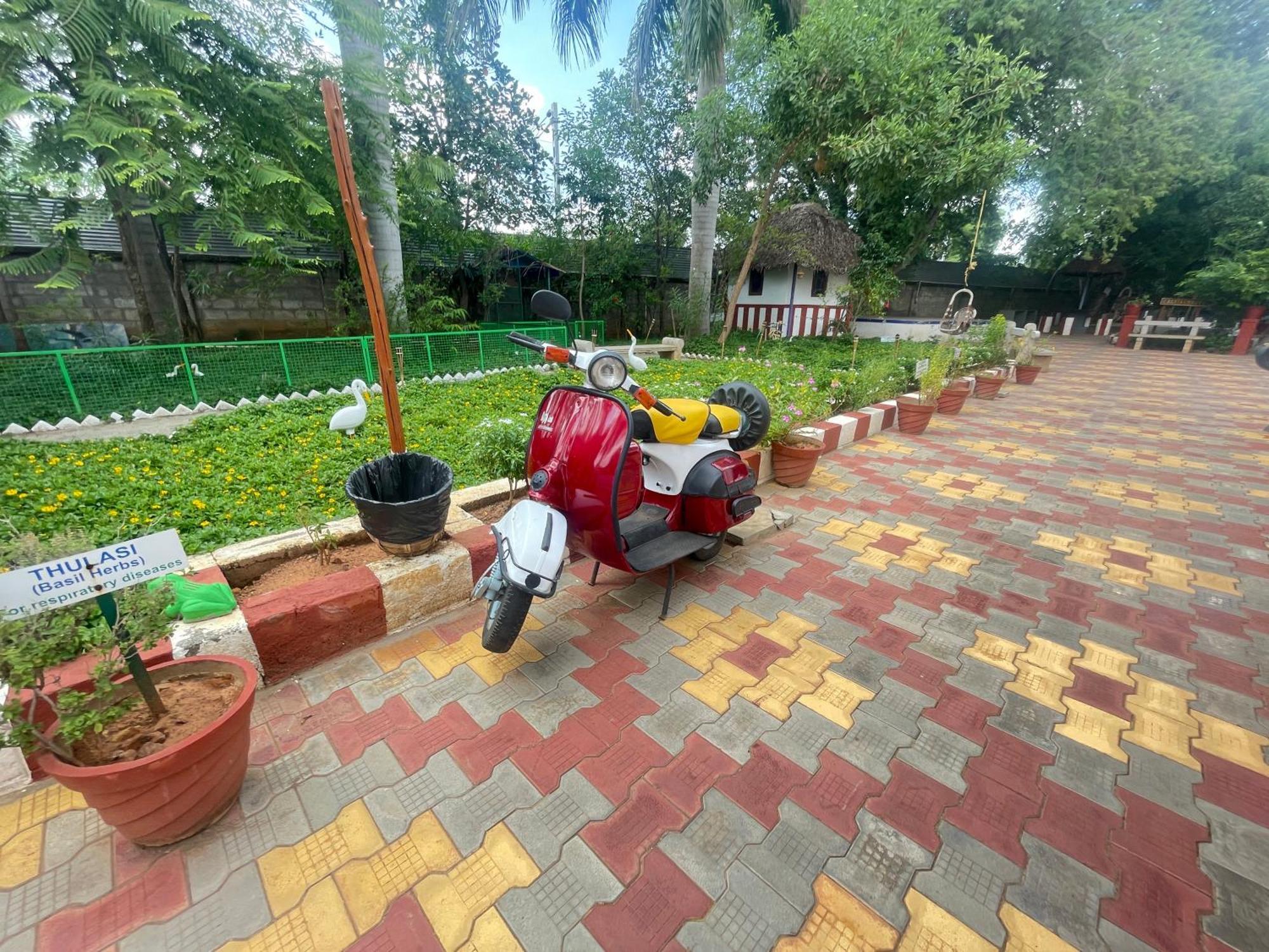Chola Heritage Resort Karaikudi Eksteriør billede